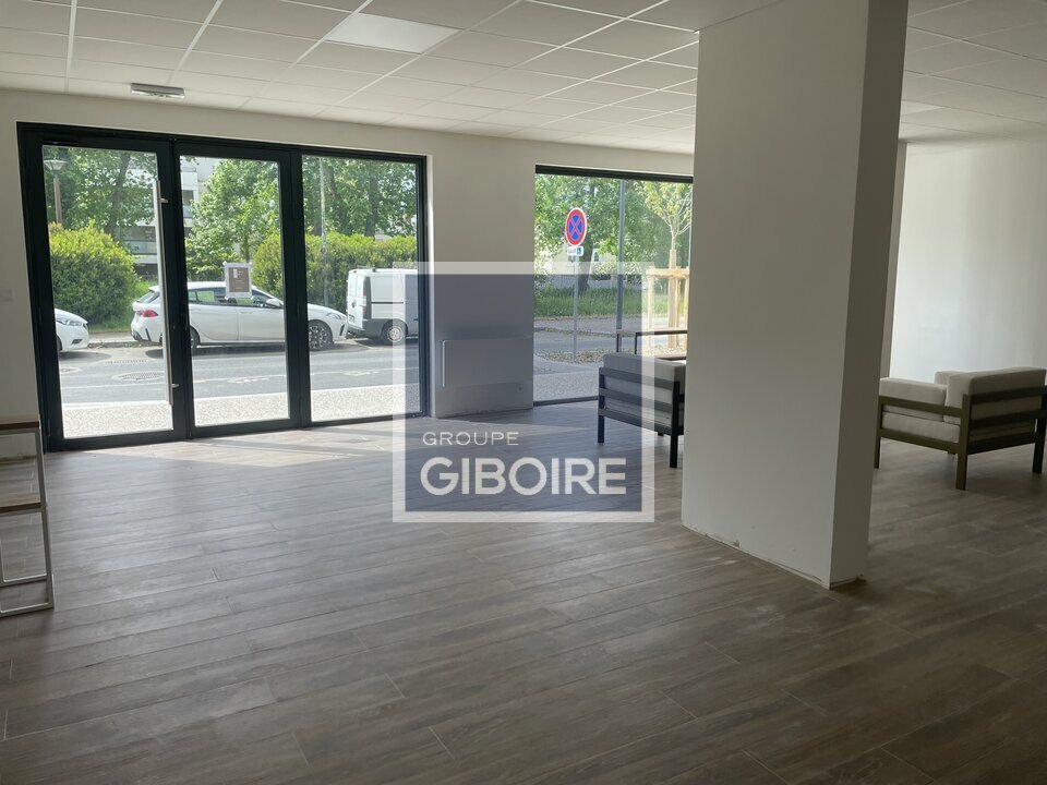 GIBOIRE NANTES VENTE-BUREAUX-AVRILLE-49