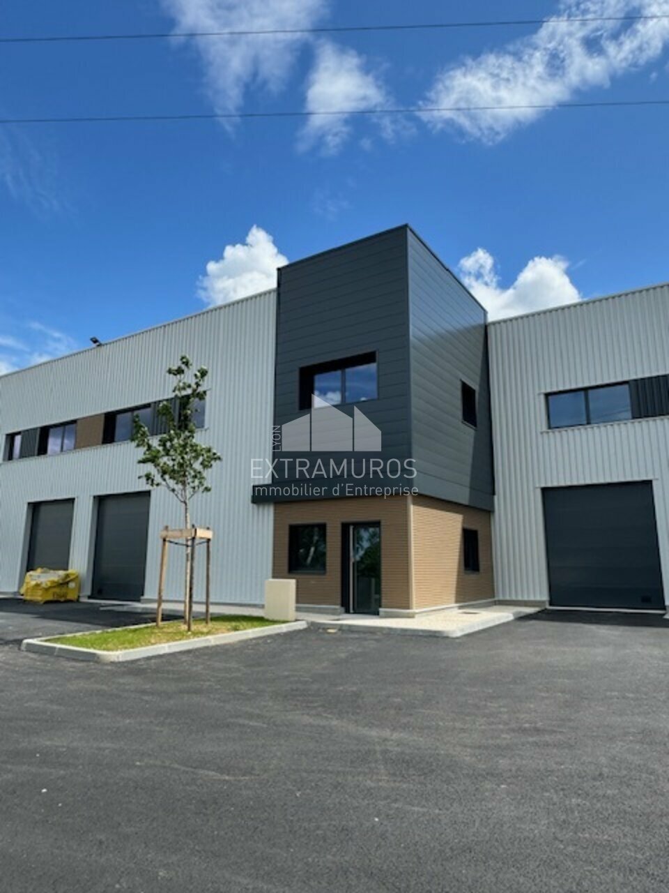 LYON EXTRAMUROS LOCATION-LOCAL D'ACTIVITE-LA_TOUR_DE_SALVAGNY-69
