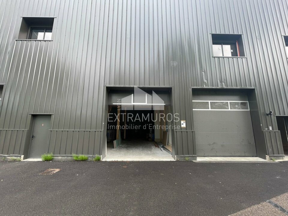 LYON EXTRAMUROS LOCATION-LOCAL D'ACTIVITE-SAINTE_CONSORCE-69