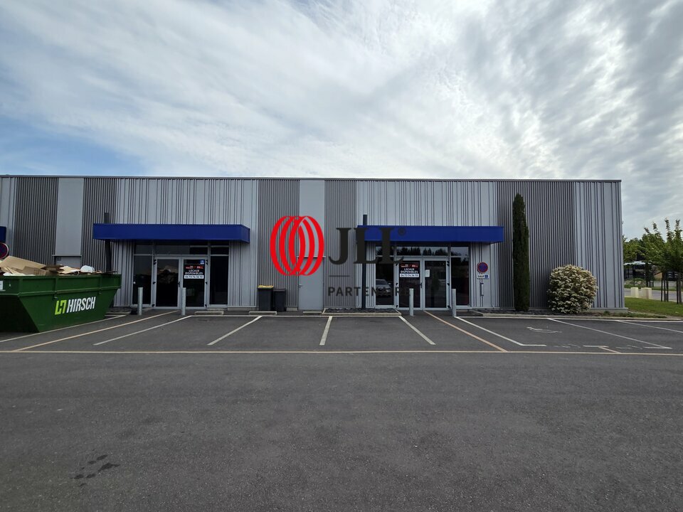 IMMO.PRO CONSULTANTS LOCATION-LOCAL COMMERCIAL-THIERS-63