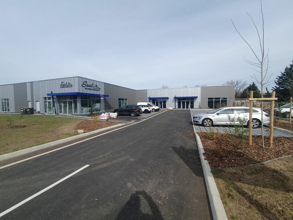 IMMO.PRO CONSULTANTS LOCATION-LOCAL COMMERCIAL-THIERS-63