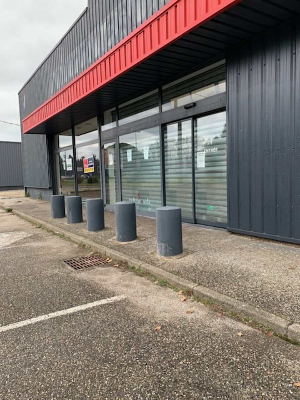 ARTHUR LOYD VAUCLUSE LOCATION-LOCAL COMMERCIAL-AVIGNON-84