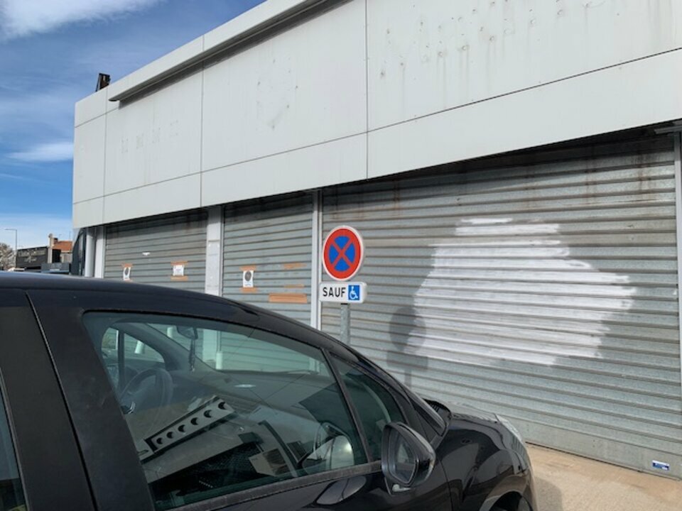 ARTHUR LOYD VAUCLUSE LOCATION-LOCAL COMMERCIAL-AVIGNON-84