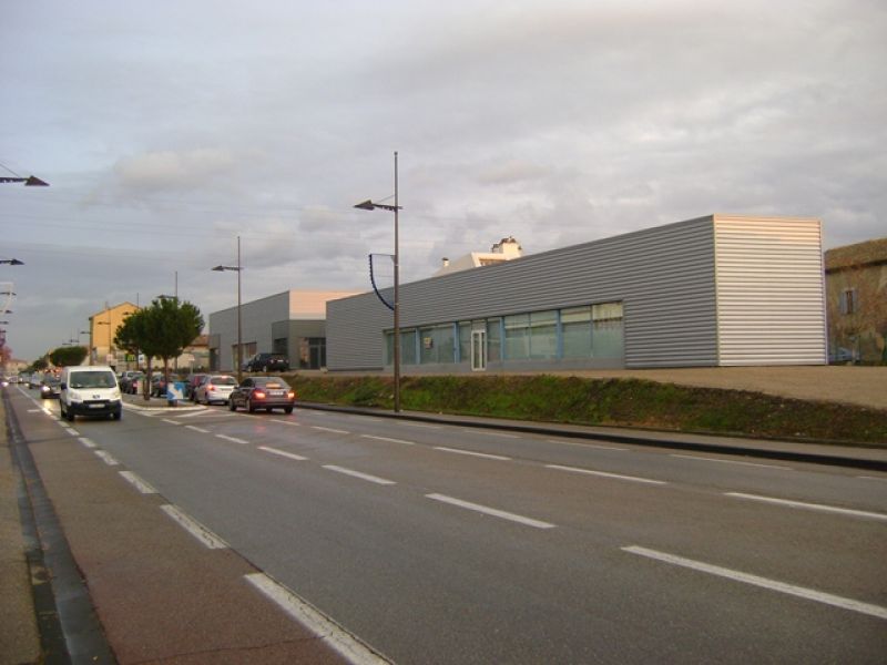 ARTHUR LOYD VAUCLUSE LOCATION-LOCAL COMMERCIAL-AVIGNON-84