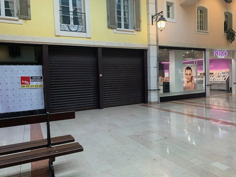 ARTHUR LOYD VAUCLUSE LOCATION-LOCAL COMMERCIAL-AVIGNON-84