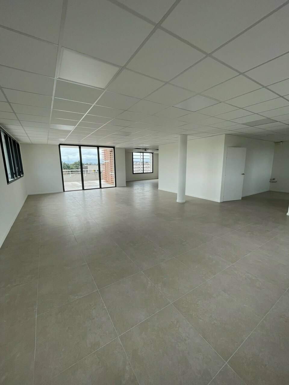 ARTHUR LOYD VAUCLUSE VENTE-BUREAUX-AVIGNON-84