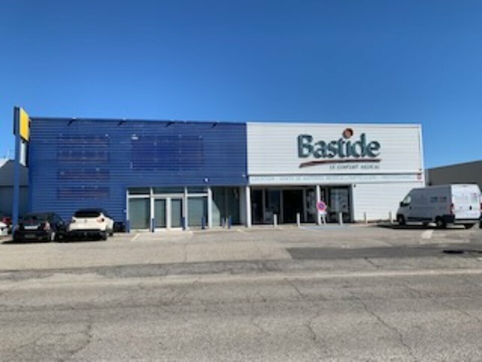 ARTHUR LOYD VAUCLUSE LOCATION-LOCAL COMMERCIAL-ORANGE-84