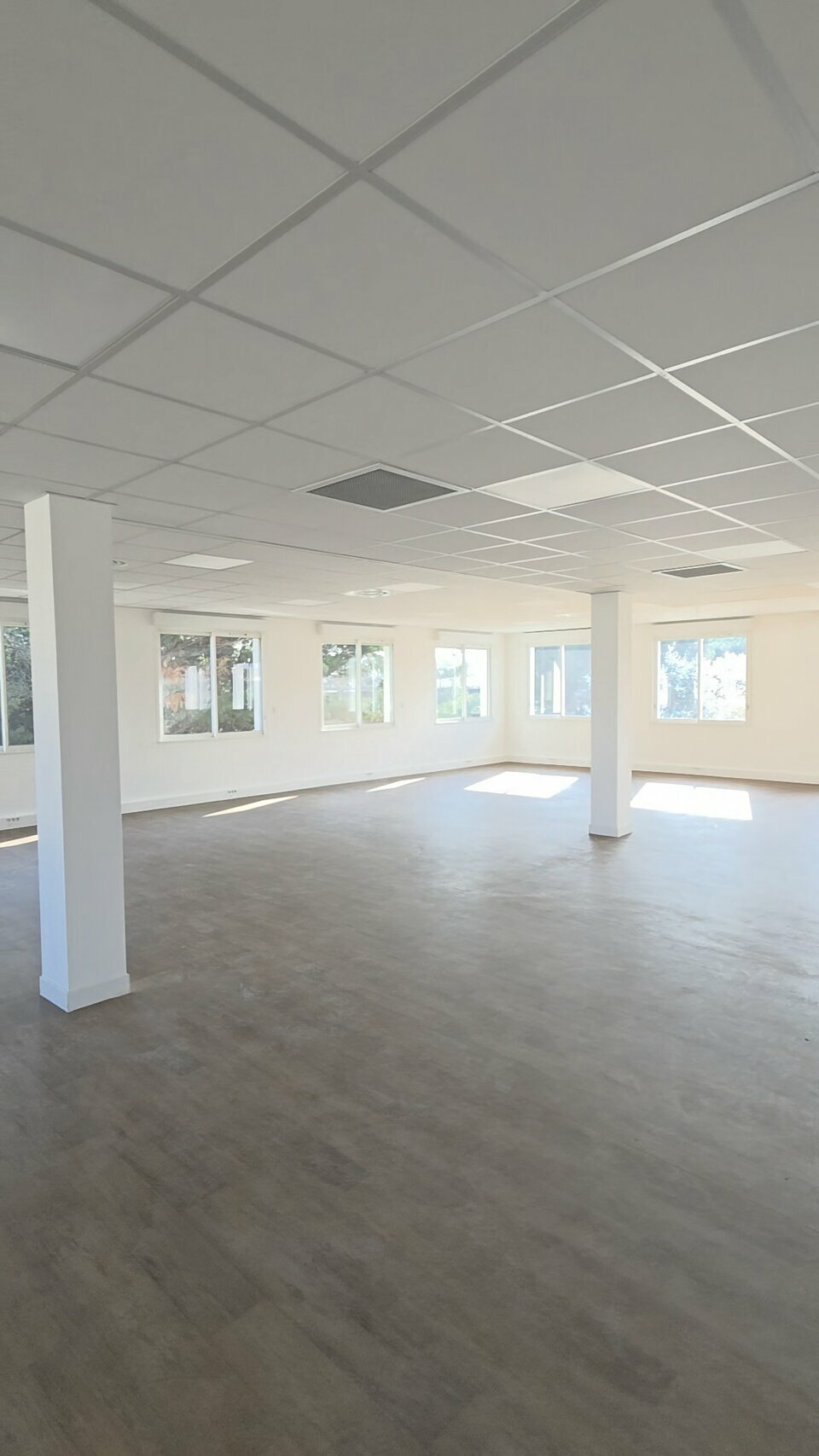 ARTHUR LOYD VAUCLUSE LOCATION-BUREAUX-LE_PONTET-84