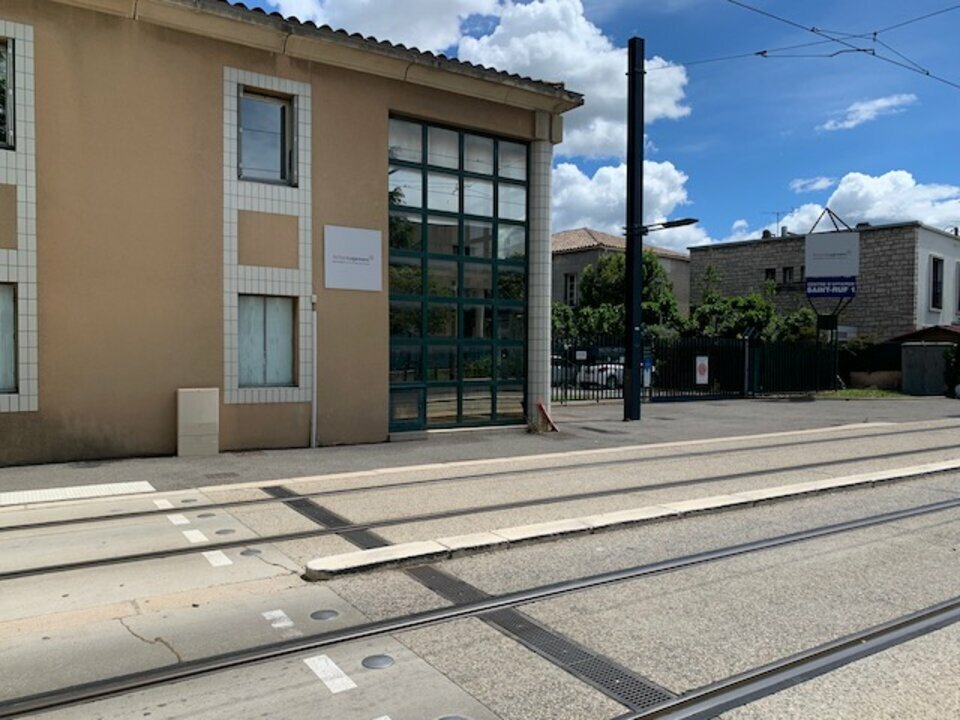 ARTHUR LOYD VAUCLUSE LOCATION-BUREAUX-AVIGNON-84