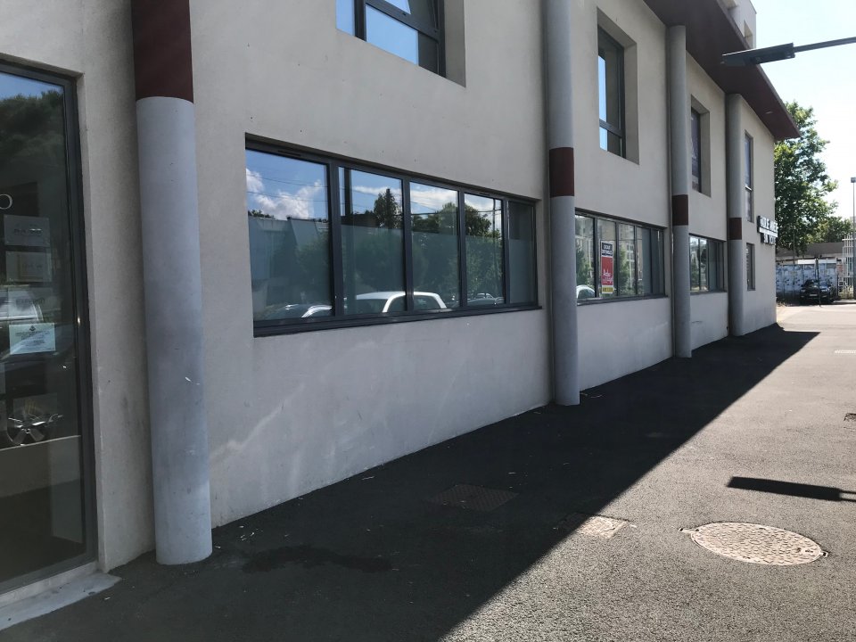 ARTHUR LOYD VAUCLUSE VENTE-BUREAUX-AVIGNON-84