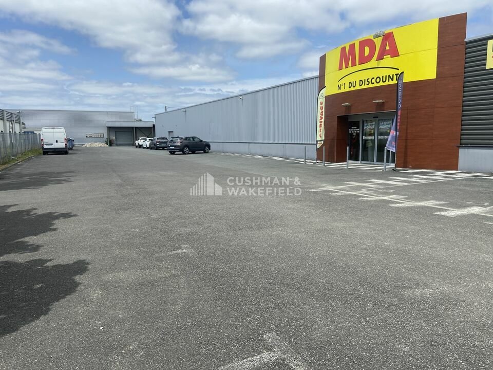 CUSHMAN WAKEFIELD BORDEAUX LOCATION-LOCAL COMMERCIAL-LE_HAILLAN-33