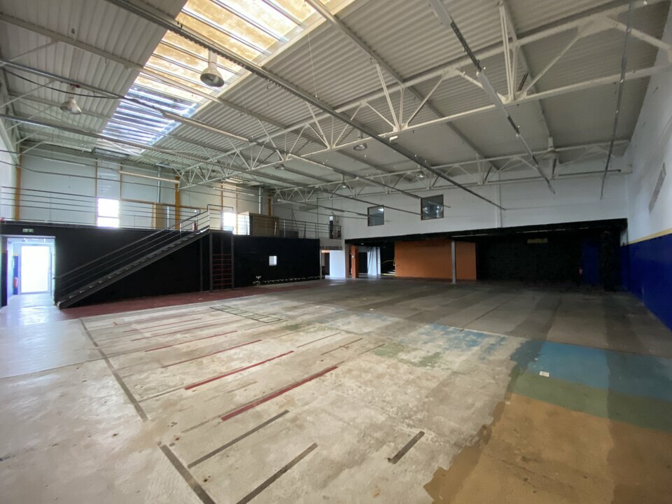 CUSHMAN WAKEFIELD BORDEAUX LOCATION-LOCAL COMMERCIAL-PESSAC-33