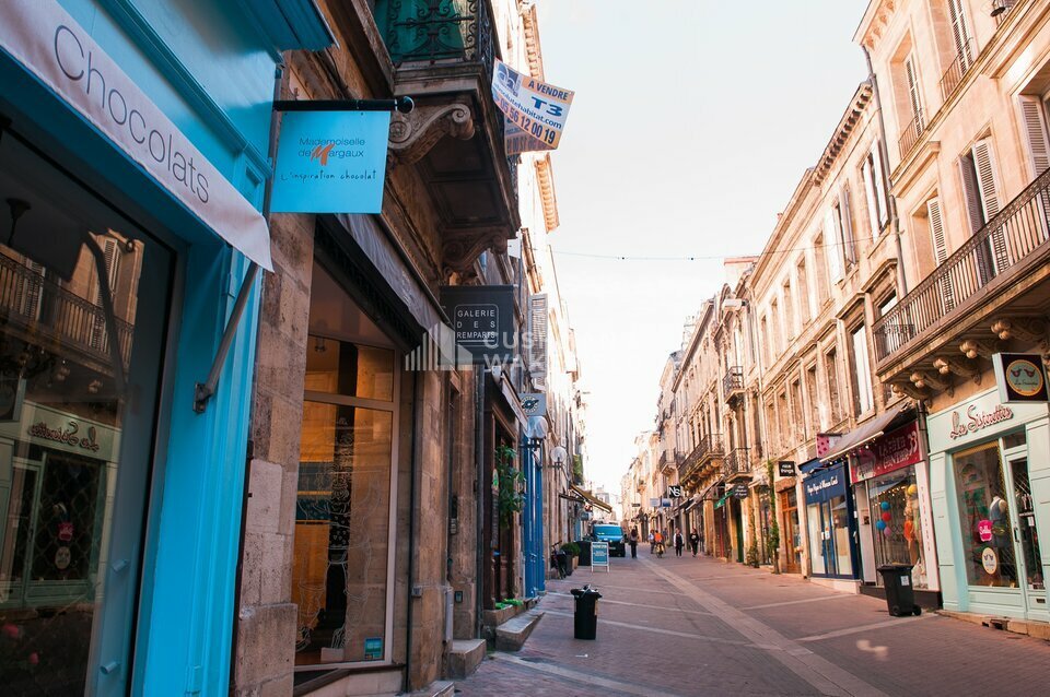 CUSHMAN WAKEFIELD BORDEAUX CESSION-LOCAL COMMERCIAL-BORDEAUX-33