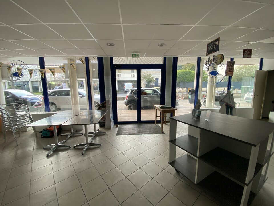 CUSHMAN WAKEFIELD BORDEAUX LOCATION-LOCAL COMMERCIAL-BORDEAUX-33