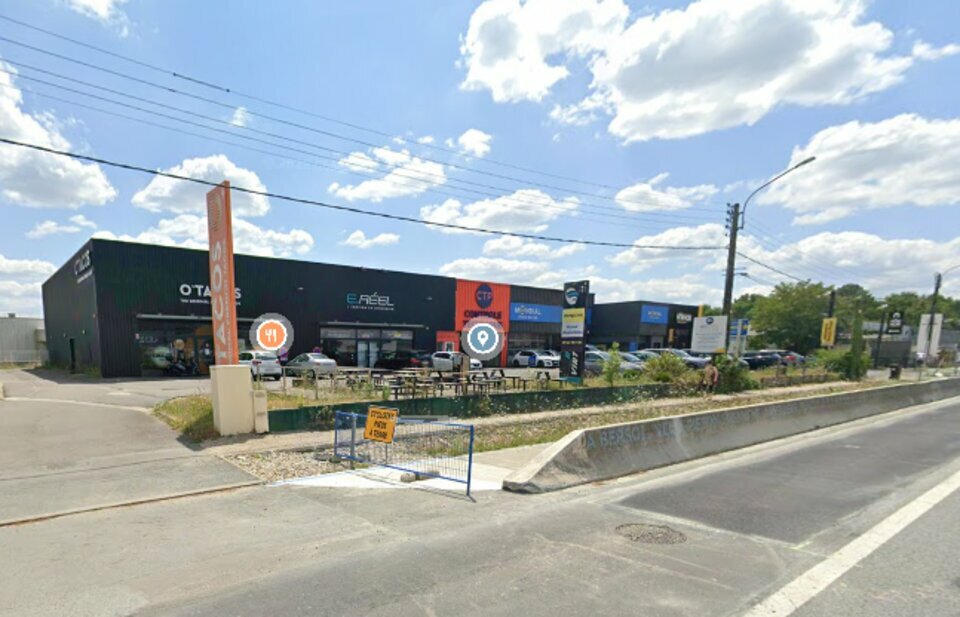 CUSHMAN WAKEFIELD BORDEAUX LOCATION-LOCAL COMMERCIAL-PESSAC-33