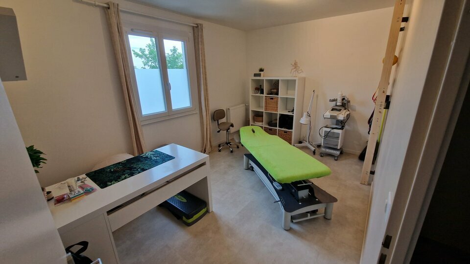 ARTHUR LOYD SUD BOURGOGNE LOCATION-BUREAUX-CHATENOY_LE_ROYAL-71