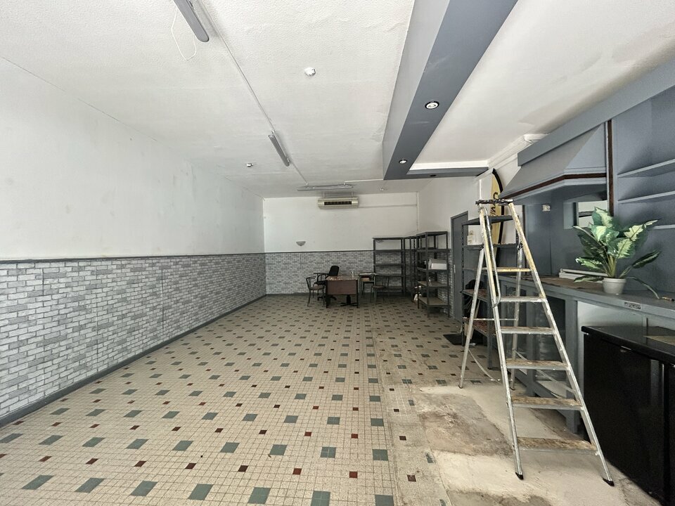 ARTHUR LOYD SUD BOURGOGNE VENTE-LOCAL COMMERCIAL-CHALON_SUR_SAONE-71