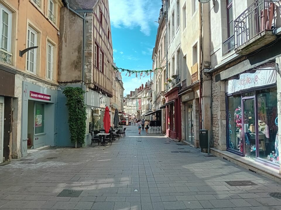 ARTHUR LOYD SUD BOURGOGNE VENTE-LOCAL COMMERCIAL-CHALON_SUR_SAONE-71