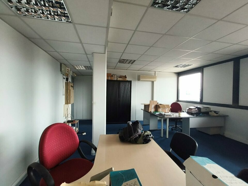 PROLOCAUX LOCATION-BUREAUX-SAINT_QUENTIN_FALLAVIER-38