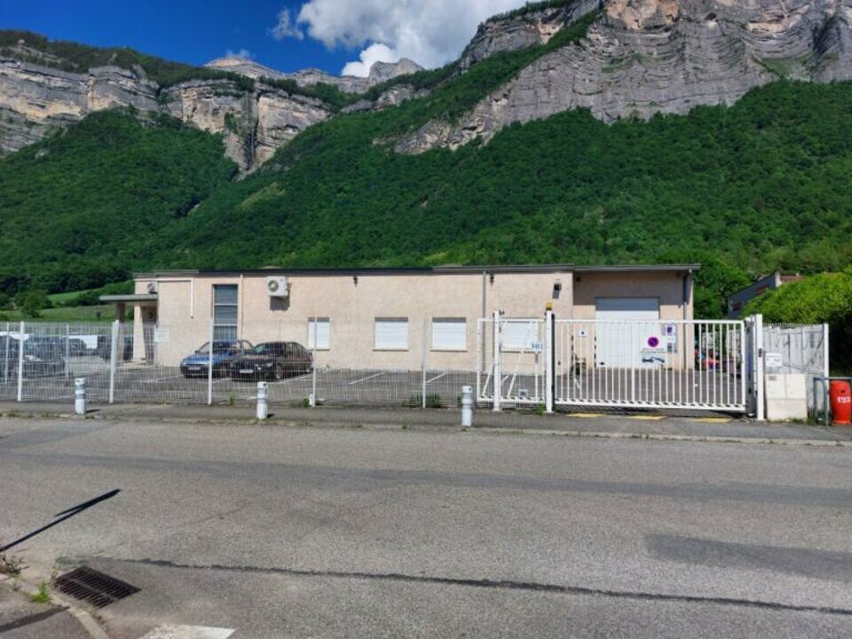 PROLOCAUX LOCATION-LOCAL D'ACTIVITE-LUMBIN-38