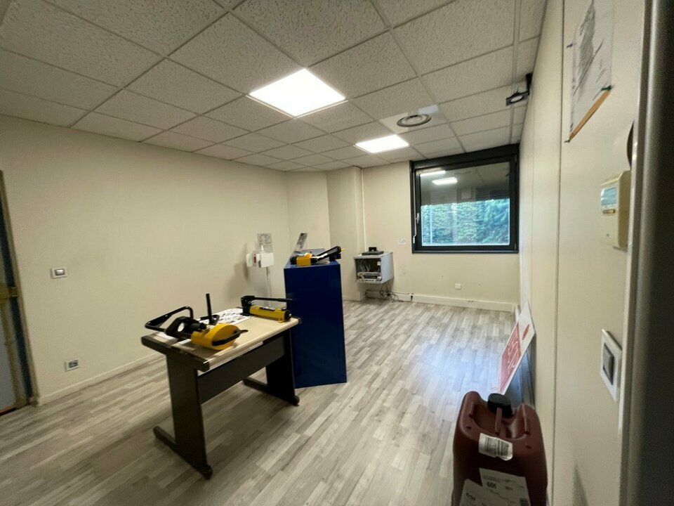 PROLOCAUX LOCATION-LOCAL D'ACTIVITE-SAINT_QUENTIN_FALLAVIER-38