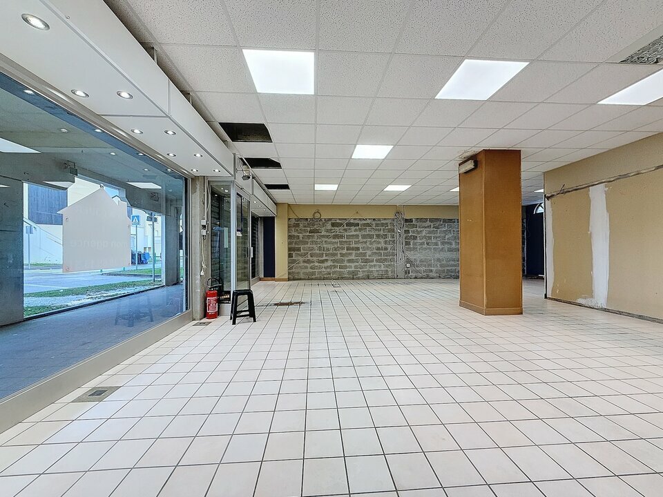 PROLOCAUX LOCATION-LOCAL COMMERCIAL-BOOS-76