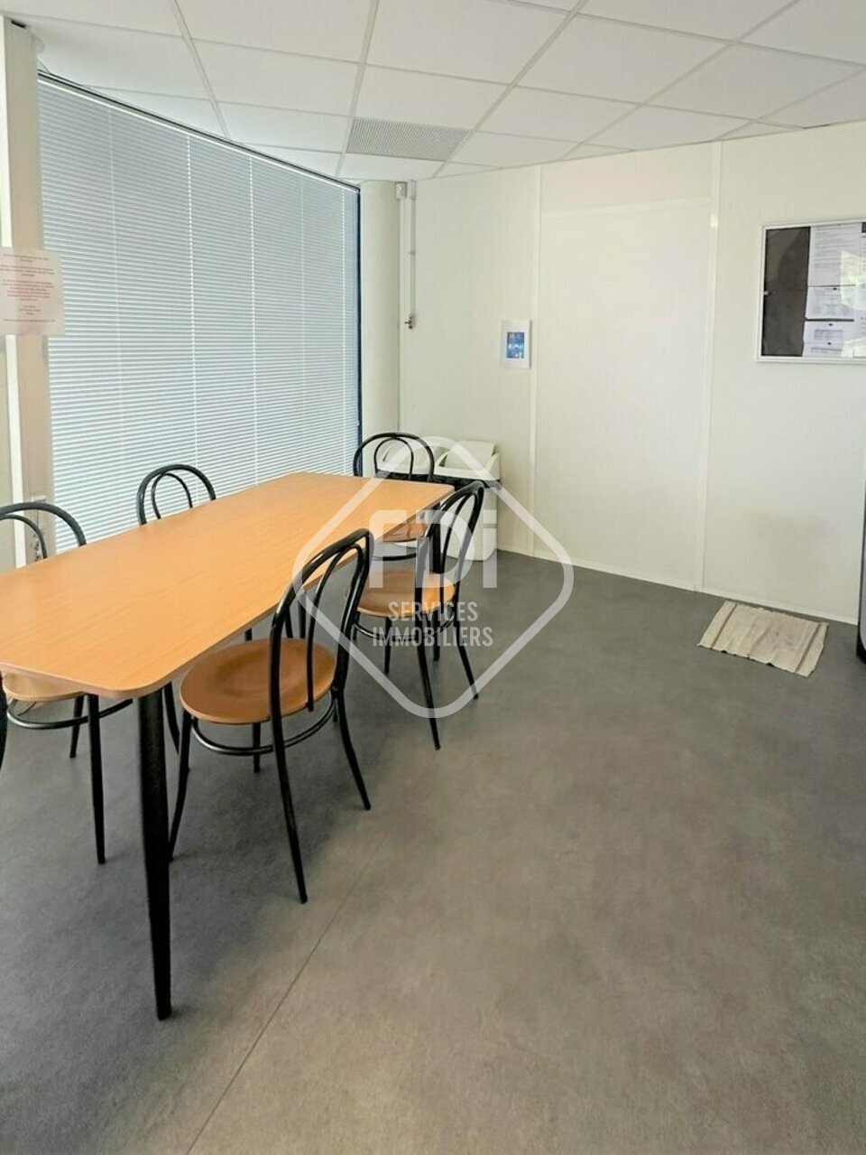 FDI GACI LOCATION-BUREAUX-MAUGUIO-34