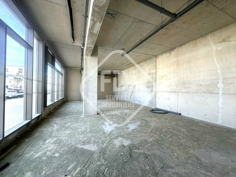 FDI GACI LOCATION-LOCAL COMMERCIAL-MAUGUIO-34