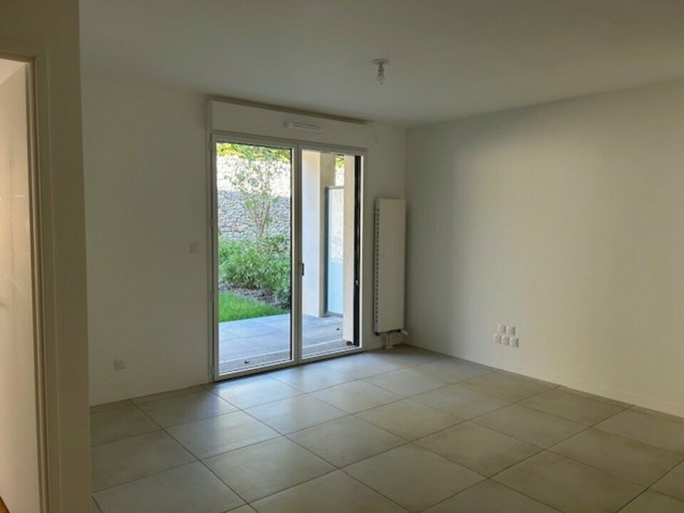 BROSSET Immobilier LOCATION-BUREAUX-SAINT-CYR-SUR-LOIRE-37
