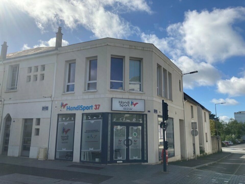 BROSSET Immobilier LOCATION-LOCAL COMMERCIAL-TOURS-37