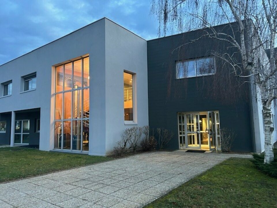 BROSSET Immobilier LOCATION-BUREAUX-SAINT-CYR-SUR-LOIRE-37