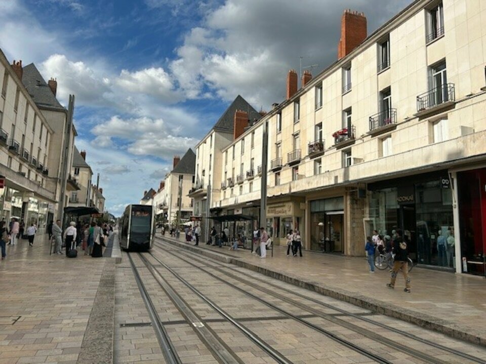 BROSSET Immobilier LOCATION-LOCAL COMMERCIAL-TOURS-37