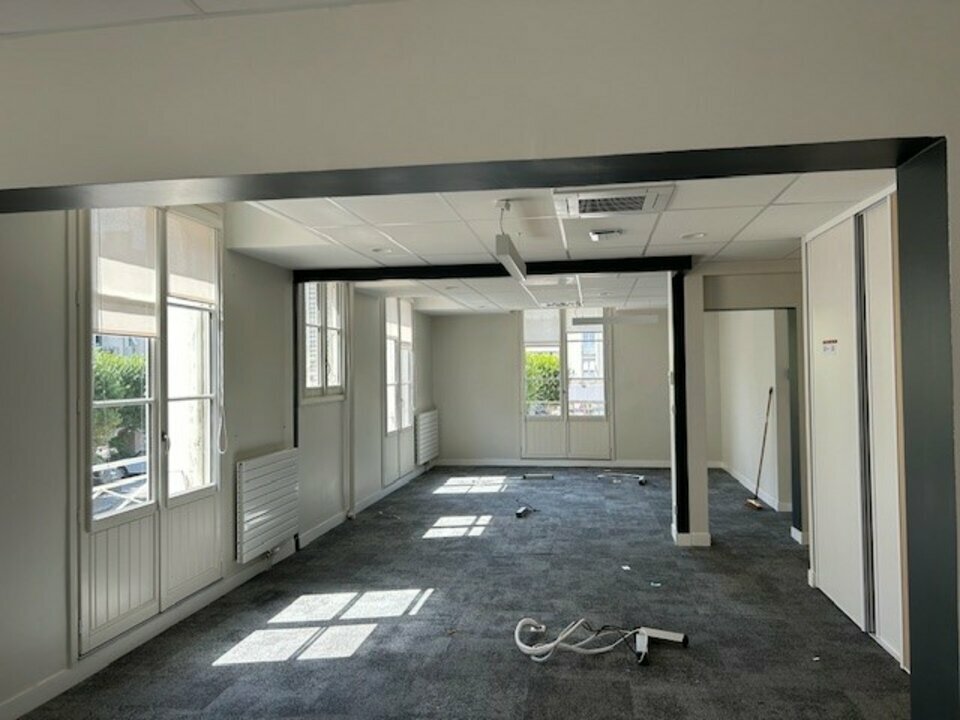 BROSSET Immobilier LOCATION-BUREAUX-TOURS-37