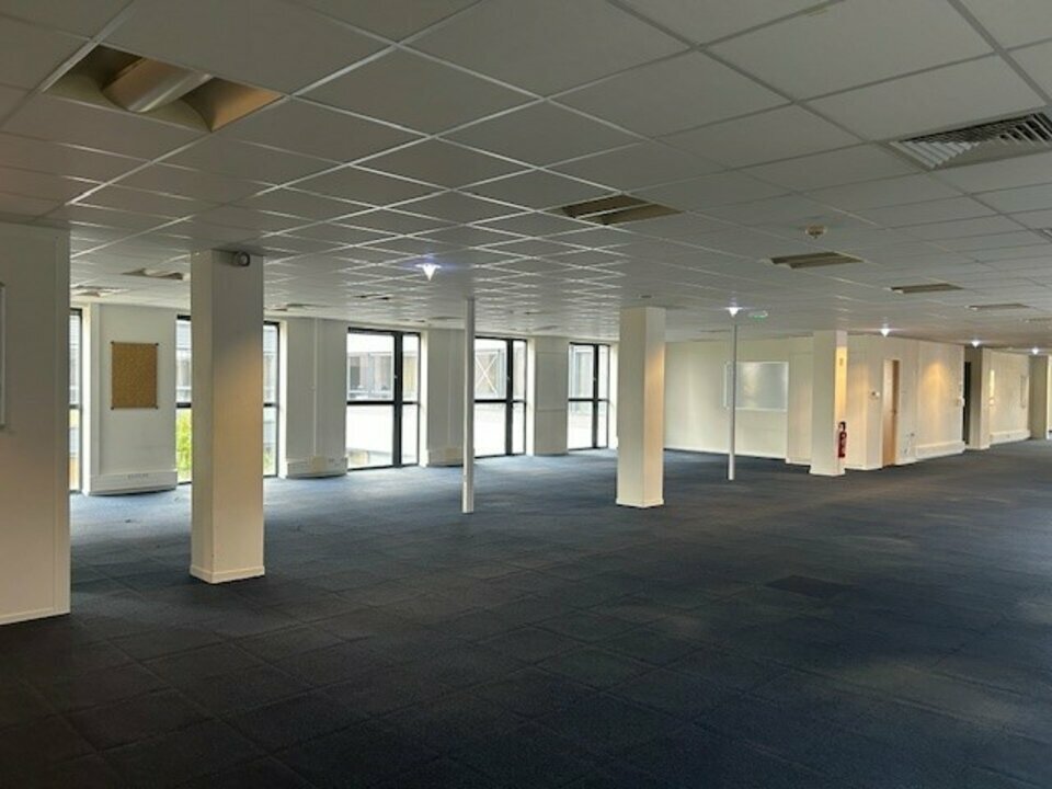 BROSSET Immobilier LOCATION-BUREAUX-TOURS-37
