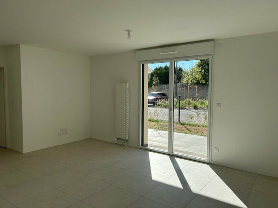 BROSSET Immobilier LOCATION-BUREAUX-SAINT-CYR-SUR-LOIRE-37