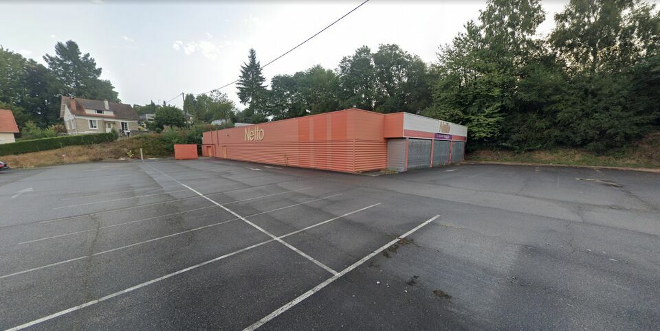 STRUCTURES LOCATION-LOCAL COMMERCIAL-UZERCHE-19