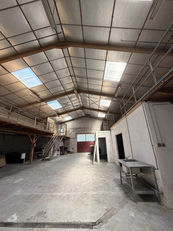STRUCTURES VENTE-ENTREPOT-BRIVE-LA-GAILLARDE-19
