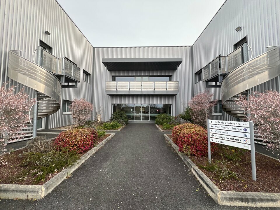 STRUCTURES LOCATION-BUREAUX-SARLAT-LA-CANEDA-24