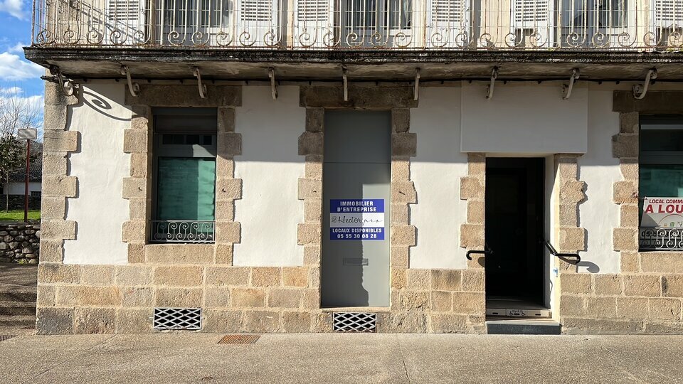 STRUCTURES LOCATION-LOCAL COMMERCIAL-ARGENTAT-19