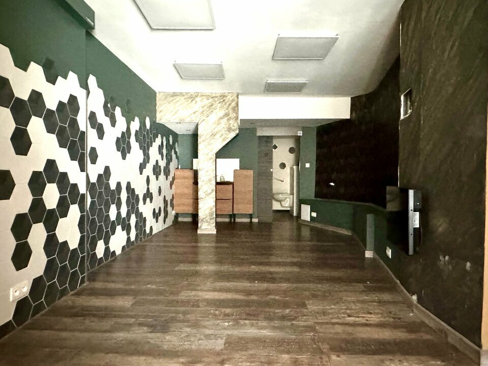 STRUCTURES LOCATION-LOCAL COMMERCIAL-BRIVE-LA-GAILLARDE-19