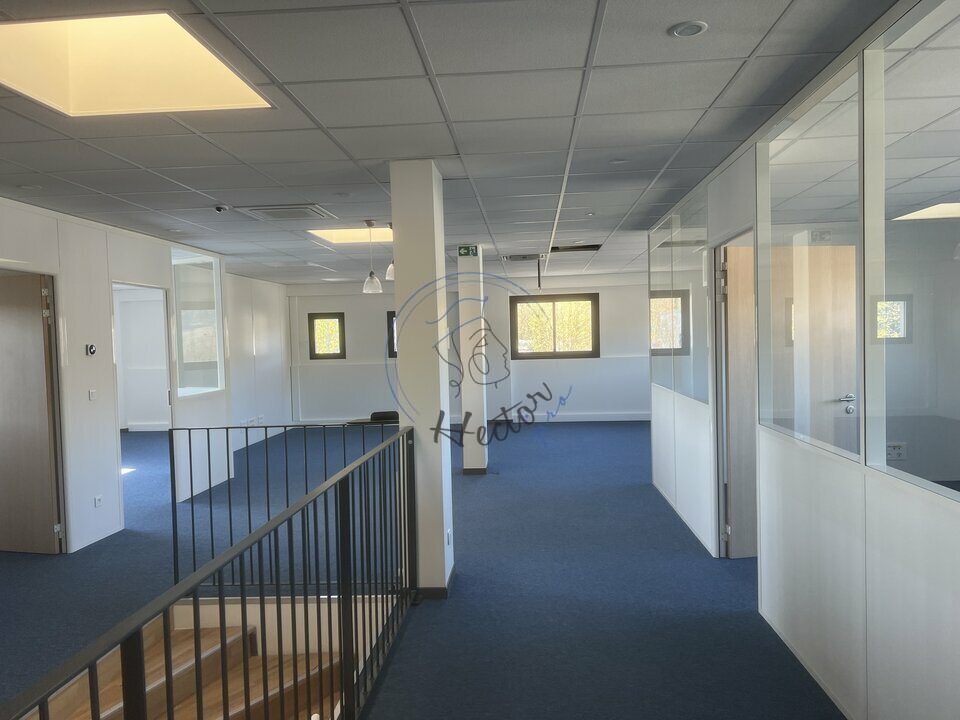 STRUCTURES VENTE-BUREAUX-SANILHAC-24