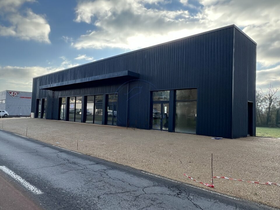 STRUCTURES VENTE-LOCAL COMMERCIAL-MALEMORT_SUR_CORREZE-19