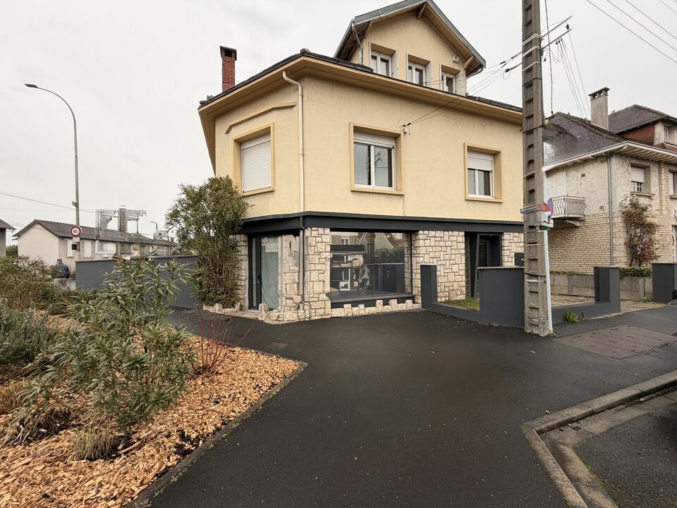 STRUCTURES LOCATION-LOCAL COMMERCIAL-BRIVE-LA-GAILLARDE-19