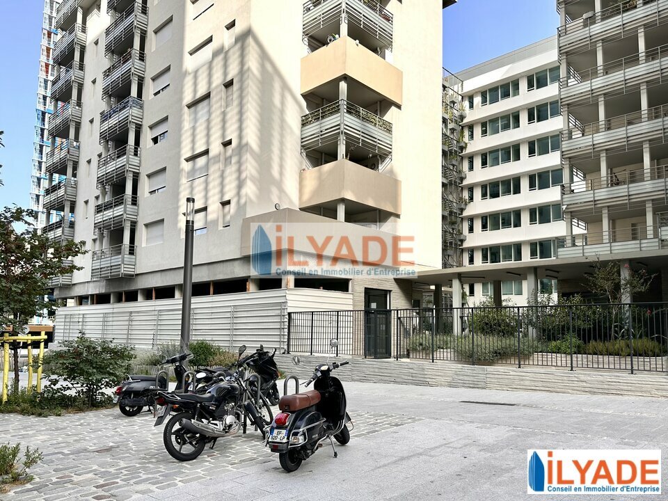 ILYADE LOCATION-LOCAL COMMERCIAL-MARSEILLE-13