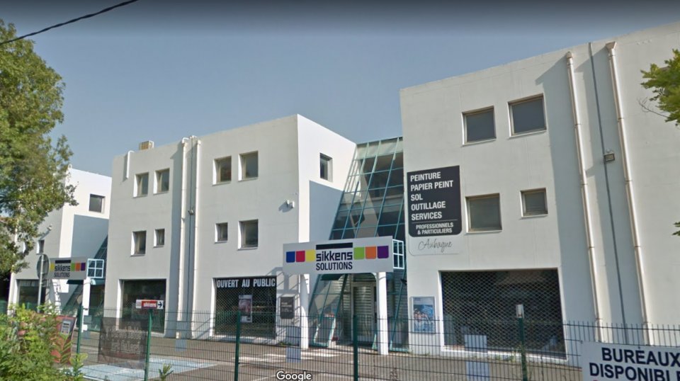 BUREAUX à Vendre à AUBAGNE - 13 BUREAUX à Vendre à AUBAGNE - 13