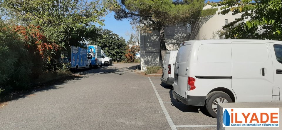 ILYADE LOCATION-PARKING-LES_MILLES-13