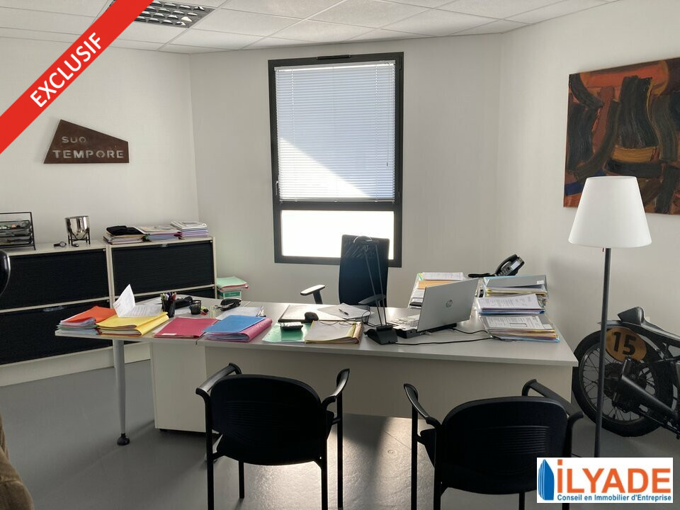 BUREAUX à Louer à LE CANET DE MEYREUIL - 13 BUREAUX à Louer à LE CANET DE MEYREUIL - 13
