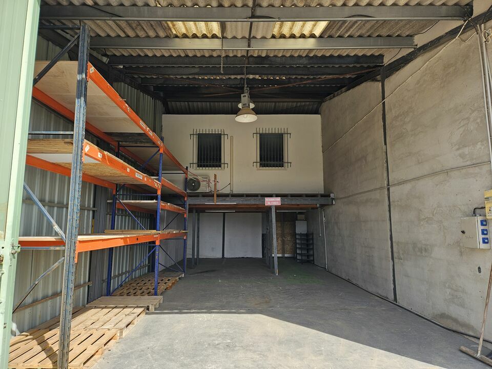 ILYADE LOCATION-ENTREPOT-AIX_EN_PROVENCE-13