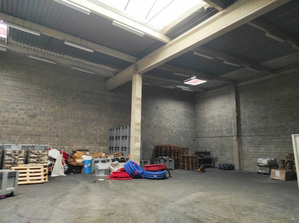 ILYADE LOCATION-ENTREPOT-VITROLLES-13