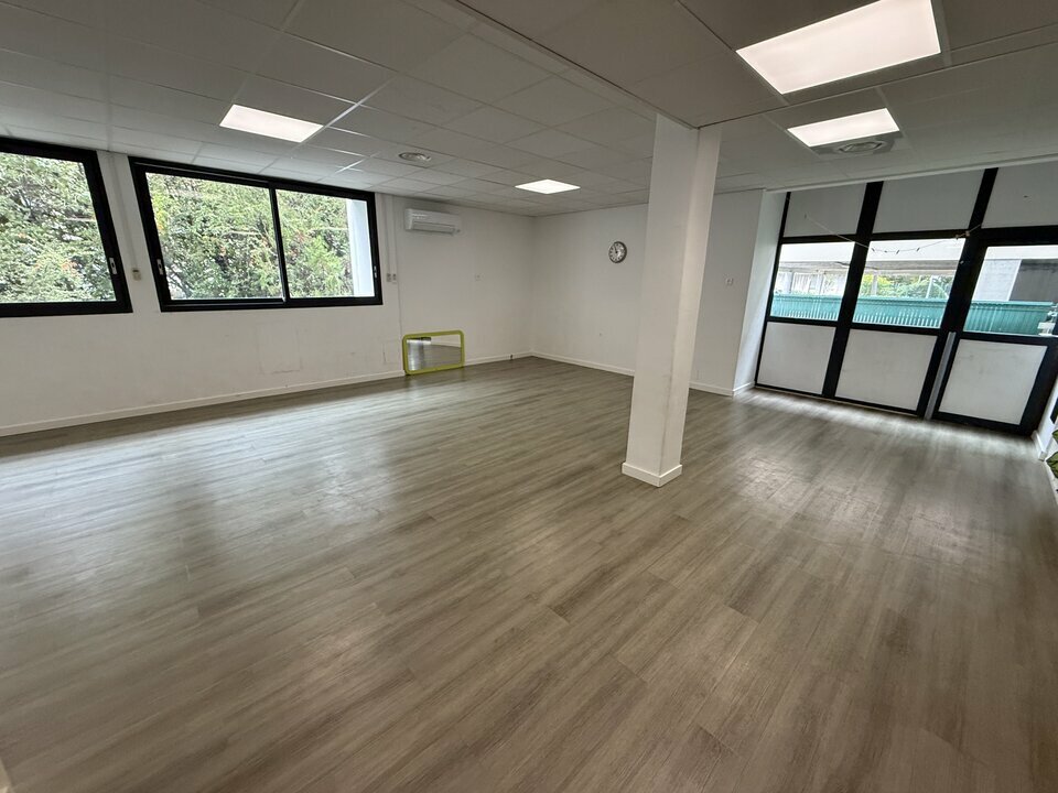 ILYADE VENTE-BUREAUX-LES_MILLES-13